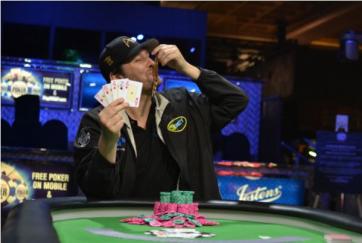 Phil_hellmuth_14th_bracelet 