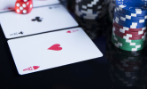 παρτιδα πόκερ άσσοι 